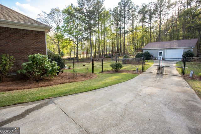 4450 Bay Creek Road, Loganville, GA 30052