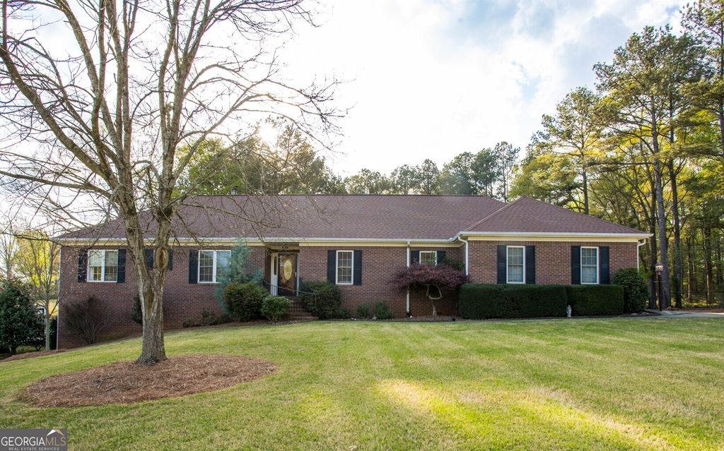 4450 Bay Creek Road, Loganville, GA 30052