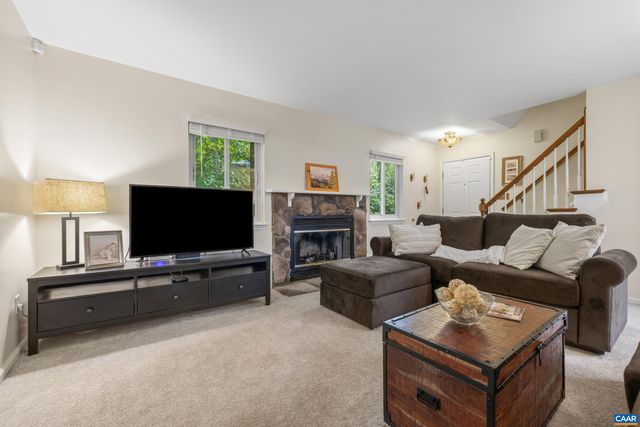 1621 SHADY GROVE CT, Charlottesville, VA 22902