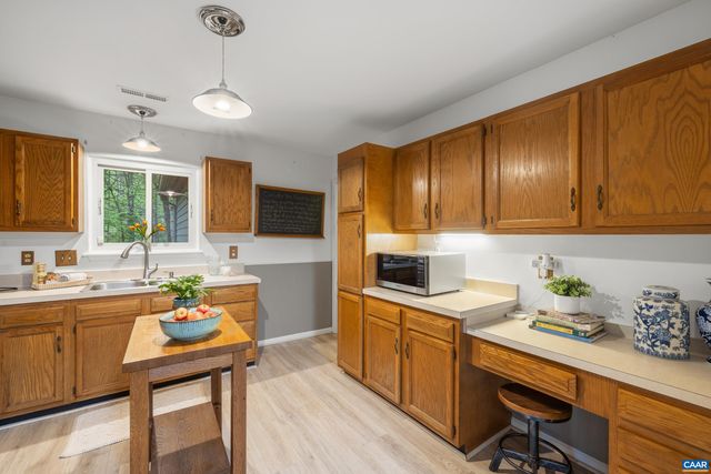 1621 SHADY GROVE CT, Charlottesville, VA 22902