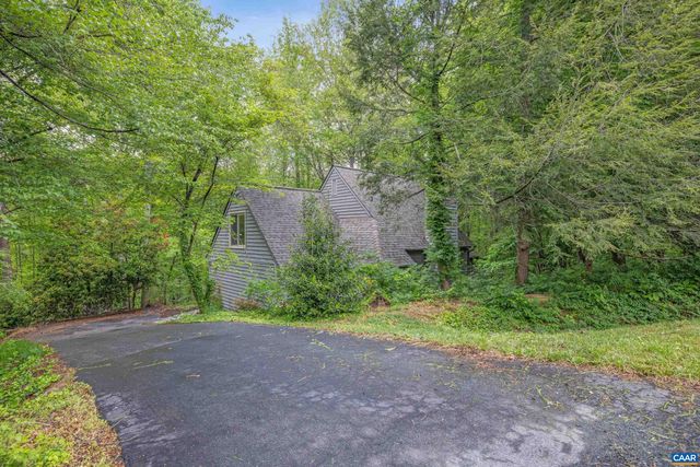 1621 SHADY GROVE CT, Charlottesville, VA 22902