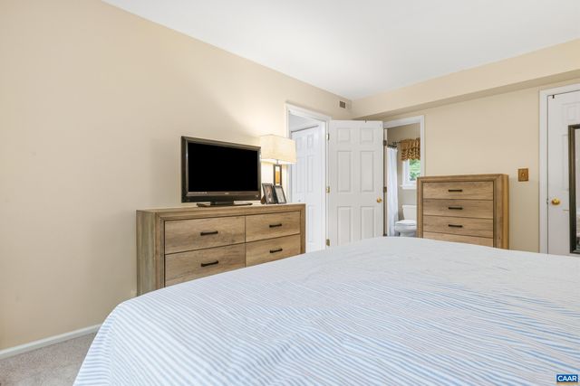 1621 SHADY GROVE CT, Charlottesville, VA 22902