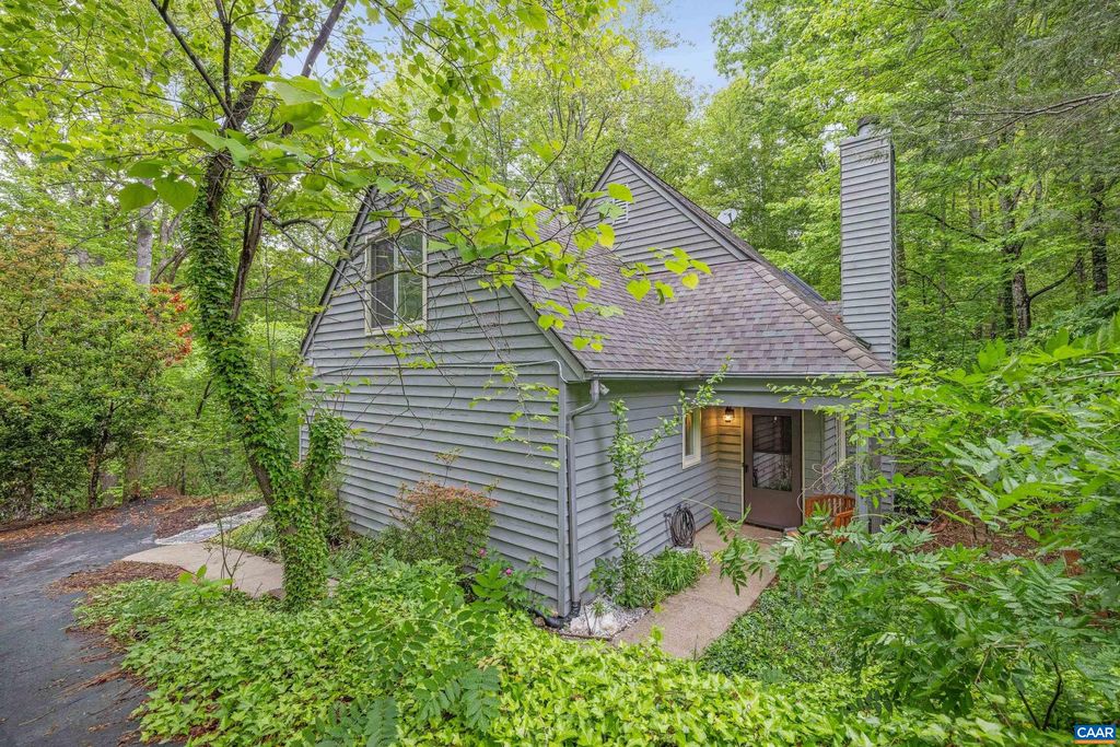 1621 SHADY GROVE CT, Charlottesville, VA 22902