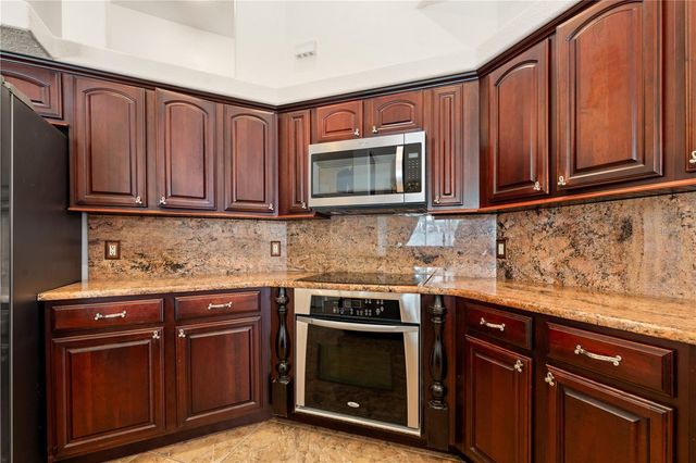 8022 CANYON LAKE CIRCLE, Orlando, FL 32835