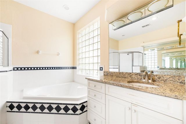 8022 CANYON LAKE CIRCLE, Orlando, FL 32835