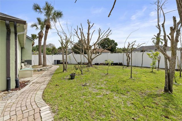 8022 CANYON LAKE CIRCLE, Orlando, FL 32835