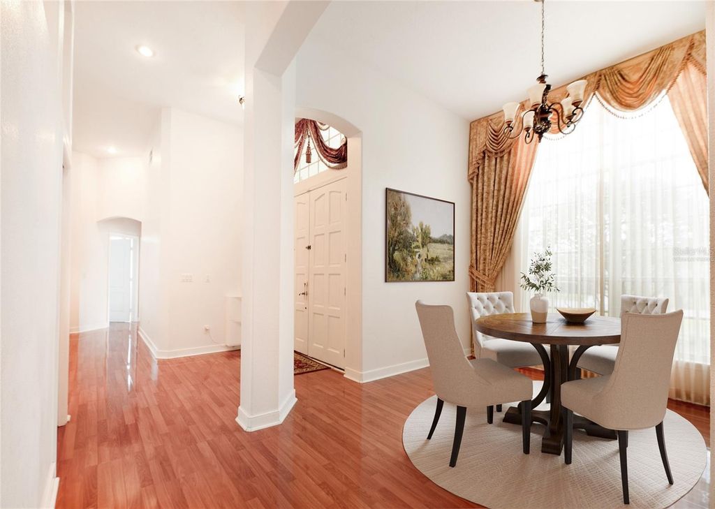 Image 28 of property listing at 8022 CANYON LAKE CIRCLE, Orlando, FL 32835