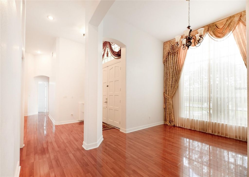 Image 29 of property listing at 8022 CANYON LAKE CIRCLE, Orlando, FL 32835