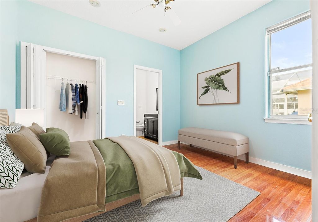 Image 45 of property listing at 8022 CANYON LAKE CIRCLE, Orlando, FL 32835