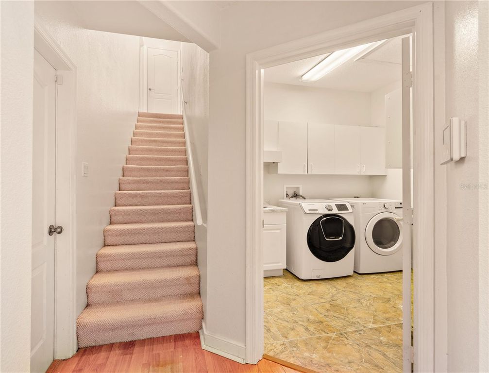 Image 60 of property listing at 8022 CANYON LAKE CIRCLE, Orlando, FL 32835