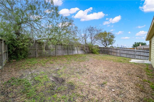 4417 Ballad Tree Dr, Corpus Christi, TX 78410