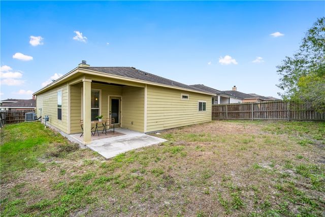 4417 Ballad Tree Dr, Corpus Christi, TX 78410