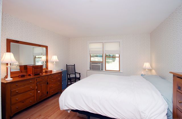 54 Hall Passway, Danbury, CT 06811