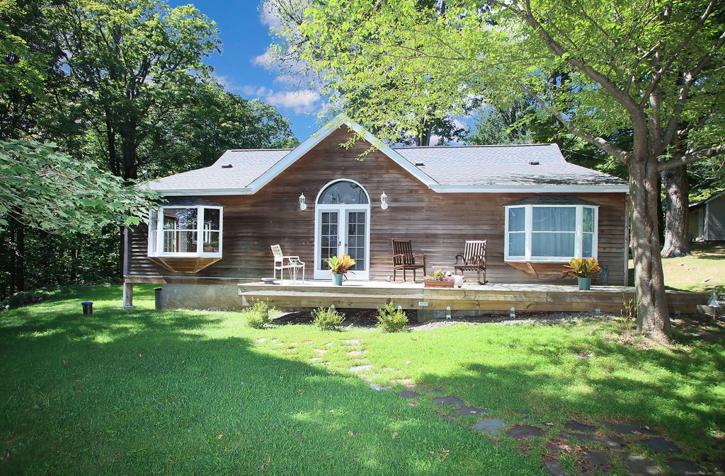 54 Hall Passway, Danbury, CT 06811