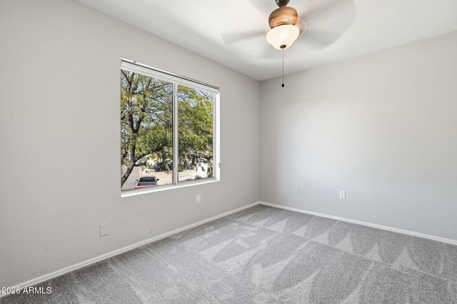 941 E POTTER Drive, Phoenix, AZ 85024