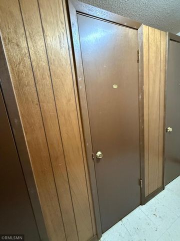 2800 Hillsboro Avenue N 105, New Hope, MN 55427