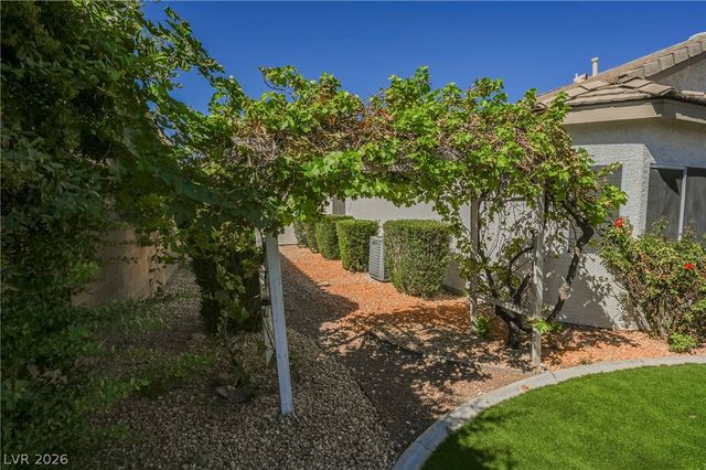 490 Beaconwood Street, Henderson, NV 89052