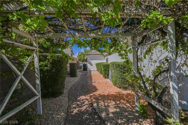 490 Beaconwood Street, Henderson, NV 89052