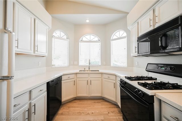 490 Beaconwood Street, Henderson, NV 89052