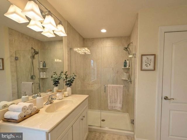 21 MARY LN, Robbinsville, NJ 08691