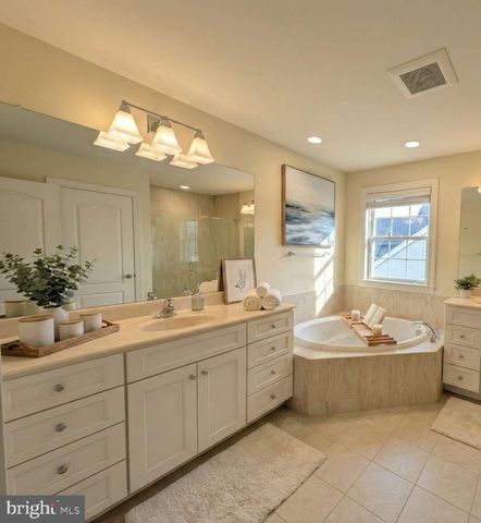 21 MARY LN, Robbinsville, NJ 08691