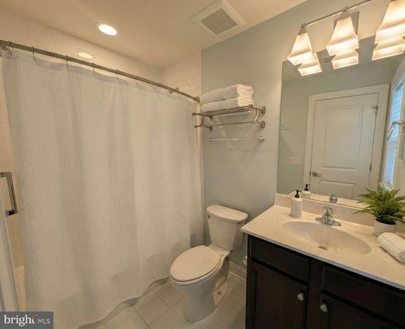 21 MARY LN, Robbinsville, NJ 08691