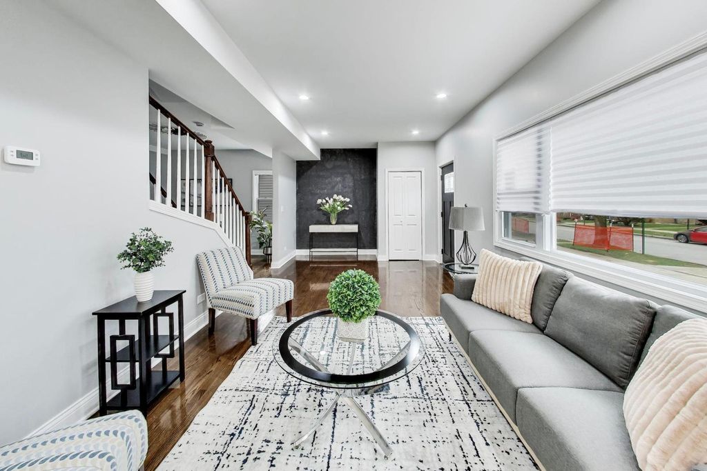 2227 Foster Street, Evanston, IL 60201 — photo 3