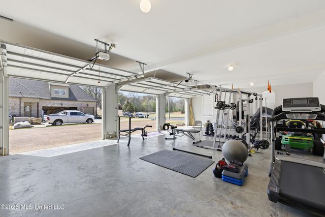 3828 N Houston Loop, Southaven, MS 38671