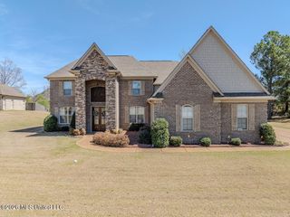 3828 N Houston Loop, Southaven, MS 38671