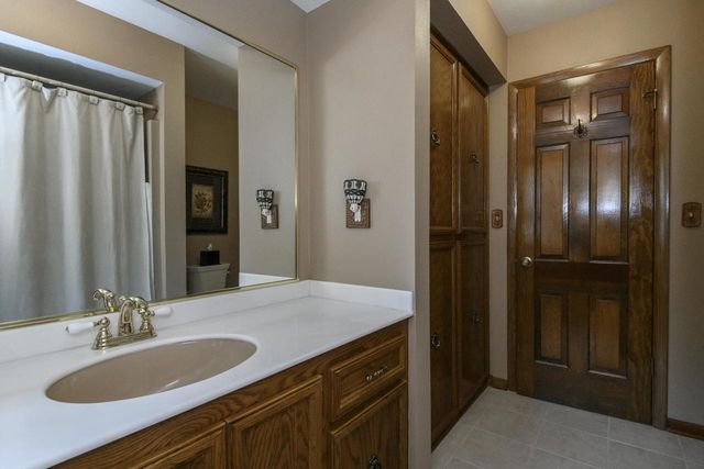 18865 Tanala DRIVE, Brookfield, WI 53045