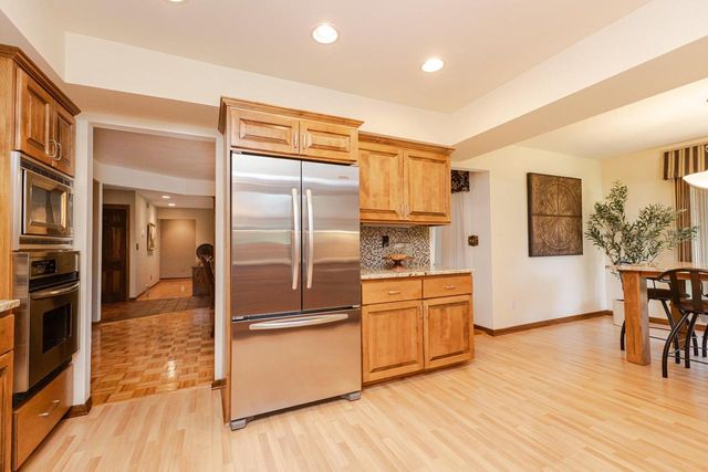 18865 Tanala DRIVE, Brookfield, WI 53045