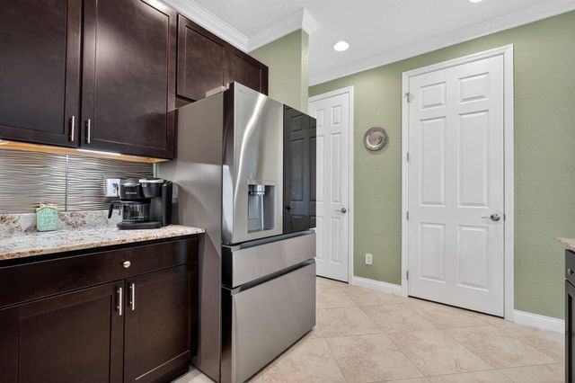 615 SW Glen Crest Way, Stuart, FL 34997