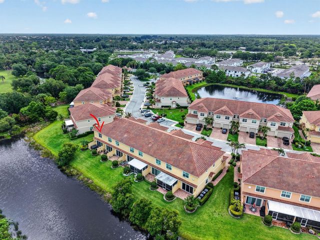 615 SW Glen Crest Way, Stuart, FL 34997