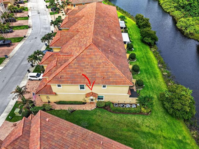 615 SW Glen Crest Way, Stuart, FL 34997
