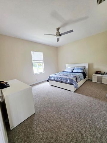 17331 38th Road N, Loxahatchee, FL 33470