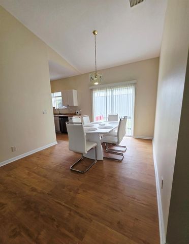 17331 38th Road N, Loxahatchee, FL 33470