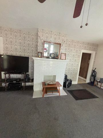 110 Estill Avenue, Irvine, KY 40336
