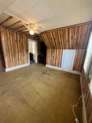 110 Estill Avenue, Irvine, KY 40336