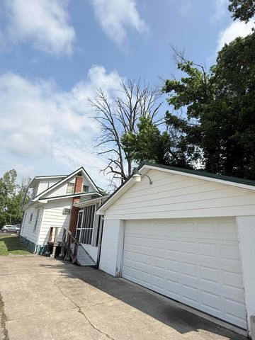 110 Estill Avenue, Irvine, KY 40336