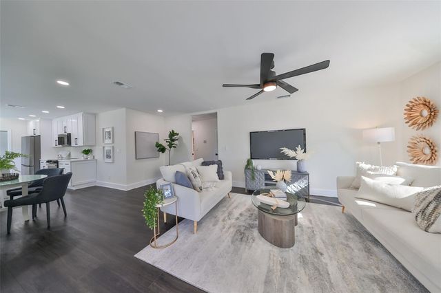 1846 3RD STREET S, St Petersburg, FL 33705