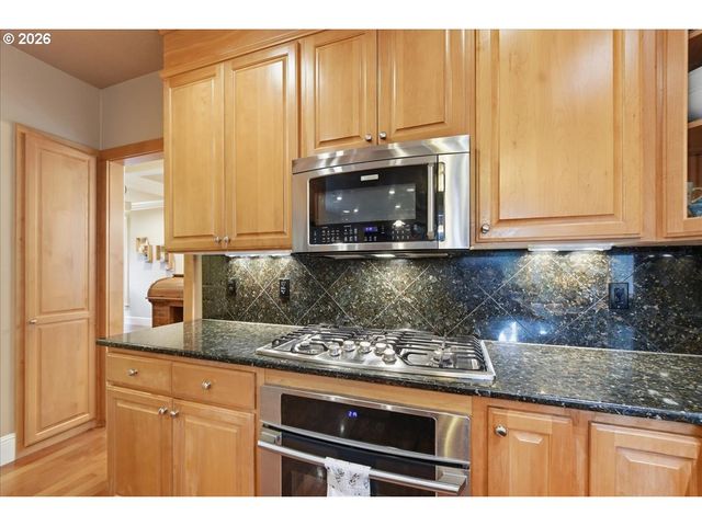 3177 41ST Ct, Washougal, WA 98671