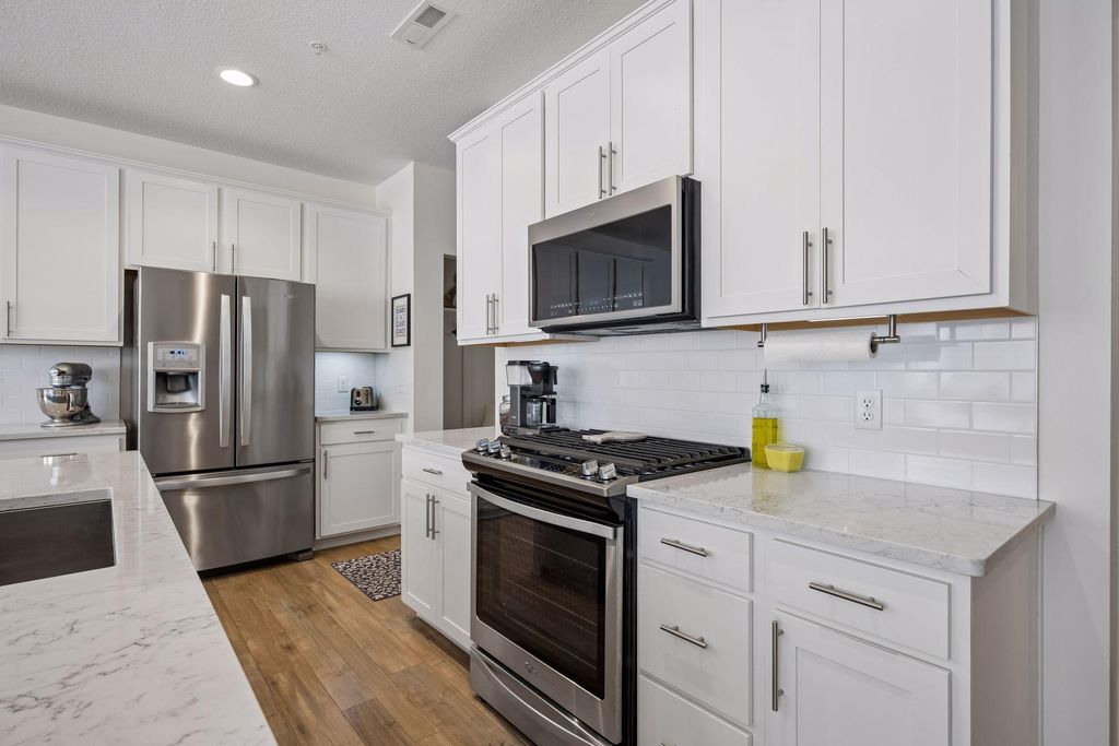 7152 Walnut Grove Lane N, Maple Grove, MN 55311 — photo 4