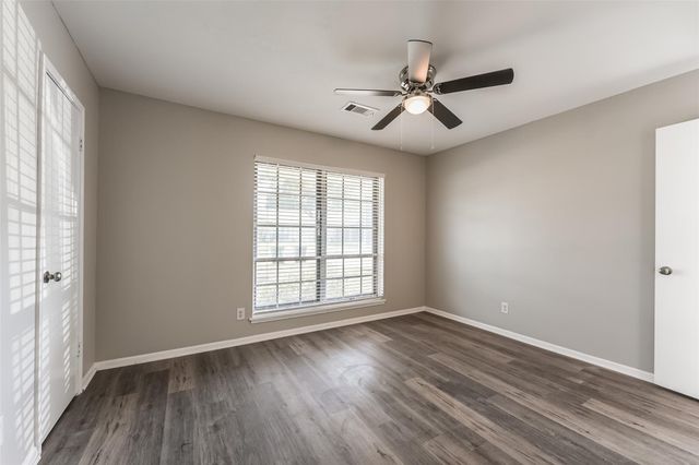 7015 Pine Vista Lane, Houston, TX 77092