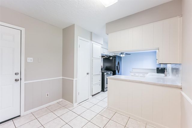 7015 Pine Vista Lane, Houston, TX 77092