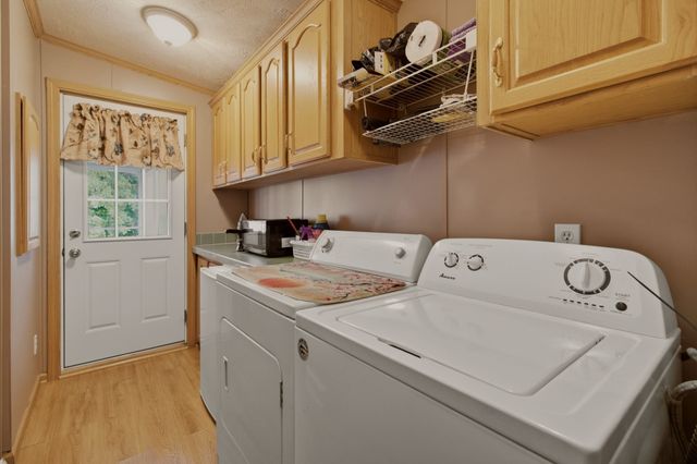 177 Songbird, Tiverton, RI 02878
