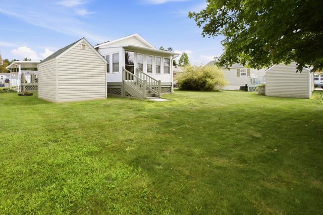 177 Songbird, Tiverton, RI 02878