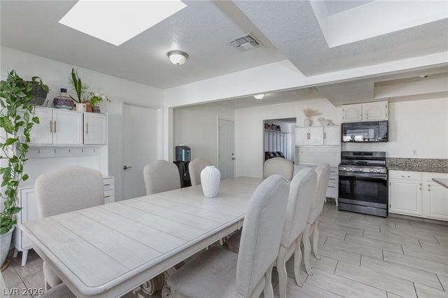 3640 North Walnut Road, Las Vegas, NV 89115