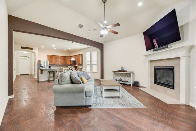5124 Grovewood Drive, Mckinney, TX 75071