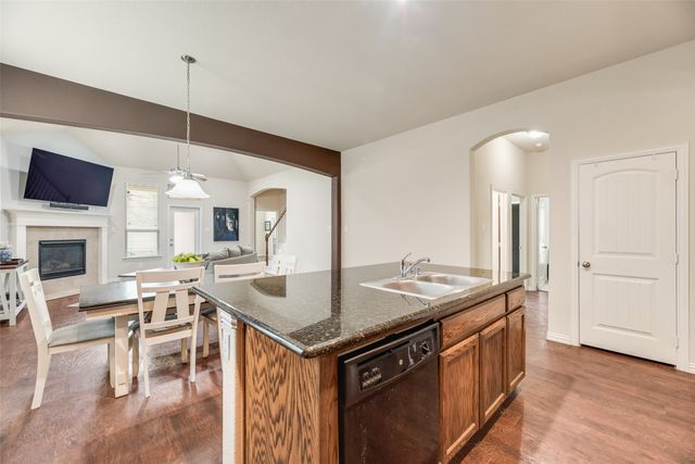 5124 Grovewood Drive, Mckinney, TX 75071