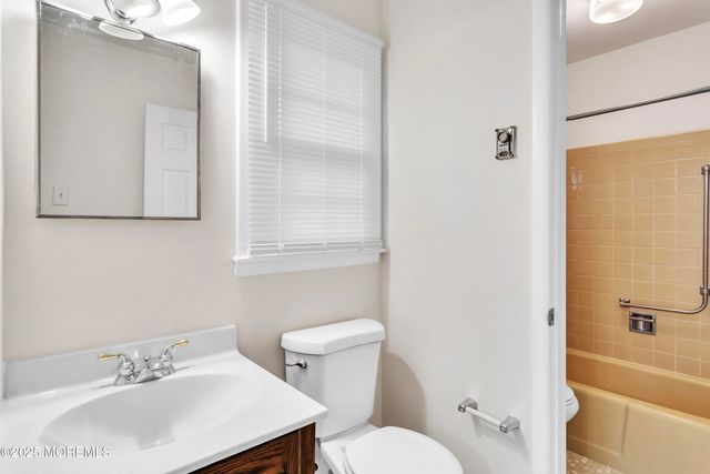 25 Whitman Street, Brick, NJ 08724